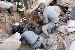 10 Orang Tewas Akibat Gempa Dahsyat di Italia