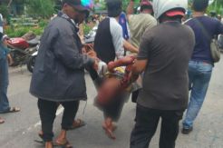 Hujan Lebat, Warga Enggan Tinggalkan Mapolres Meranti