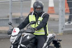Manusia Tercepat di...
