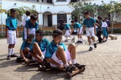 Keluarga dan Pendidikan...