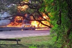 Sebelum Terbakar, Sopir Avanza yang Dihantam Truk Sempat Lambaikan Tangan