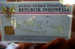 KTP Anda Masih Jadul? Plis Deh, Segera Urus KTP-Elektronik!