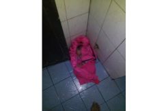 Berbalut Jaket Pink, Bayi Dibuang di Kamar Mandi Masjid UIN