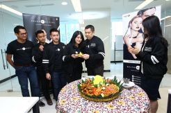 Brand Outlet Hadirkan...
