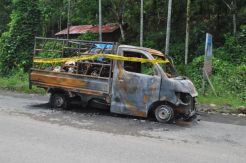 Sadis, Tersulut Cemburu Suami Bakar Istri di Dalam Mobil
