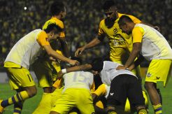 Oktober, Kebangkitan Persegres Diuji