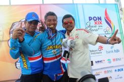 Cabor Sepeda BMX Supercross Jabar Sumbang Emas dan Perak