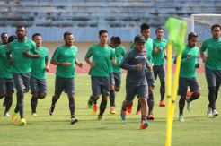 Dua Pemain Dicoret, Riedl Panggil Andik