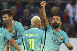 Turan Masuk, Barca Balik Sengat Moenchengladbach