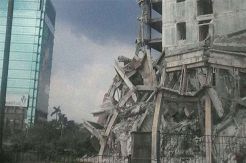 Pengamat: Runtuhkan Gedung Bintaro dengan Cara Ini!