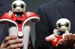 Toyota Hadirkan Robot...