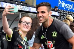 Fabregas Beri Kode ke Pendukung AC Milan