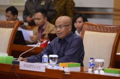 TNI Berpolitik Bertentangan...
