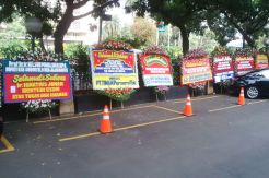 Jelang Sertijab, Kantor Baru Jonan Dibanjiri Karangan Bunga