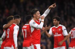 Setengah Lusin Gol Tandai Kemenangan ke-100 Wenger di Kancah Eropa