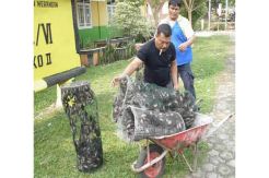 Gedung Sekolah Dikuasai Kelelawar, Para Siswa Belajar di Musala