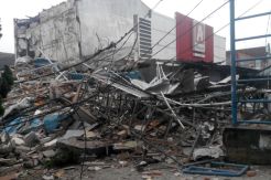 Selain Hancurkan PHD, Ledakan di Bekasi Juga Merusak Mobil