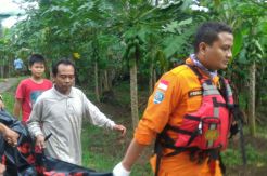 Terseret Arus Sungai Cirapuan, Septian Ditemukan Tak Bernyawa