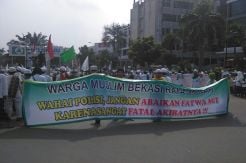 KH Qosim Nurseha Pimpin Warga Bekasi Tuntut Ahok Dihukum