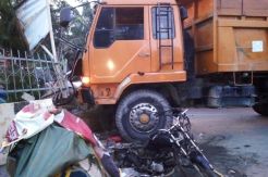 Hendak Menyeberang, Pedagang Jamu Tewas Ditabrak Truk