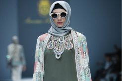 Anniesa Hasibuan Pamerkan...