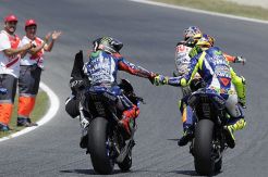 Berpisah dengan Yamaha di Valencia, Lorenzo Targetkan Asapi Rossi
