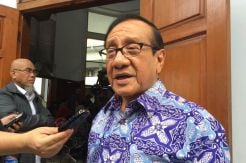 Akbar Tanjung Hadir di Sidang Praperadilan Irman Gusman