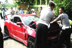 Mahasiswa UAD Tewas Ditabrak Mobil Sport Milik Perwira Polisi