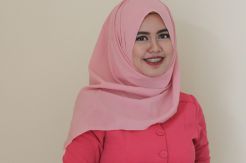 Yunita Sari, Menikmati...