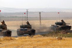 Turki Tumpuk Tank dan Tentara di Dekat Perbatasan Irak