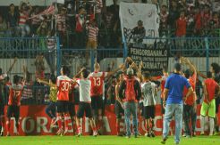 Pesta Gol, MU Kembali ke Puncak Klasemen