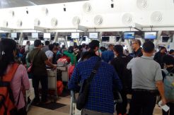 Sistem Check In Citilink di Bandara KNAI Terganggu Ratusan Penumpang Menumpuk