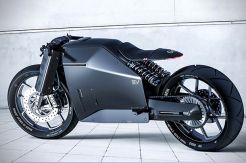 Tampang Sangar Motor Futuristik Samurai Full Serat Carbon