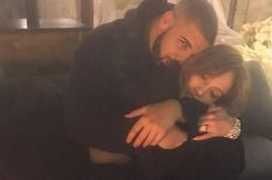 Wow! Drake Beri JLo Kalung Seharga Rp1,3 Miliar