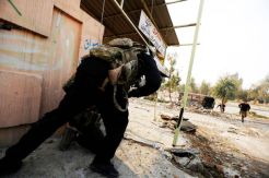 Iraq vs ISIS Battle at Mosul University