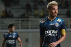 Hamka Hamzah Berpisah dengan Arema?