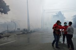 Api Hanguskan Toko Rotan dan Warung Nasi di Bandung
