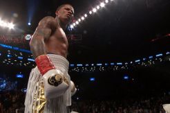 The Money Takkan Pertemukan Davis dengan Lomachenko