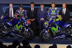 Rossi Langsung Terkesan dengan YZR-M1 2017