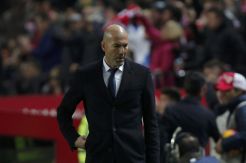 Real Madrid Menang Lagi, Zinedine Zidane Malah Frustrasi