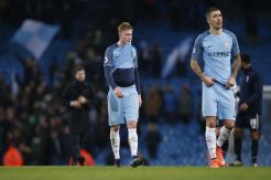 Hasil Pertandingan Sepak Bola, Sabtu-Minggu (21-22/1/2017): Pekan Kelabu Manchester