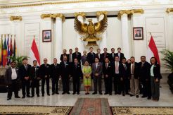 Indonesia Laboratorium...