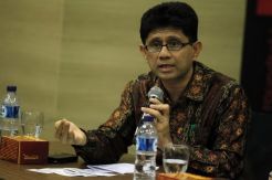 KPK Enggan Ungkap Identitas Perempuan yang Bersama Patrialis
