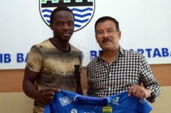 Erick Weeks Janji Habis-habisan di Piala Presiden