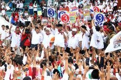 Ribuan Pegiat Perempuan Se-Jakarta Dukung Pasangan Anies-Sandi