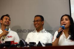 Dukung Cagub Nomor 3, Raffi Ahmad-Gigi Jadi Host Santai Sore Anies-Sandi