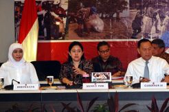 Rakor Menteri Bahas Program Bantuan Masyarakat