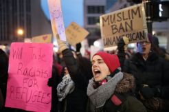 Pengadilan Tolak Banding Trump Soal Larangan Imigran