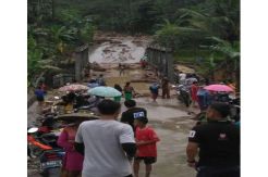 Diterjang Banjir, Empat Jembatan di Lebak Hancur