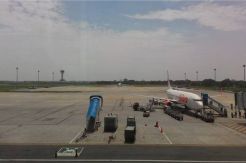 Runway Rusak, Sejumlah Penerbangan di Pekanbaru Dialihkan